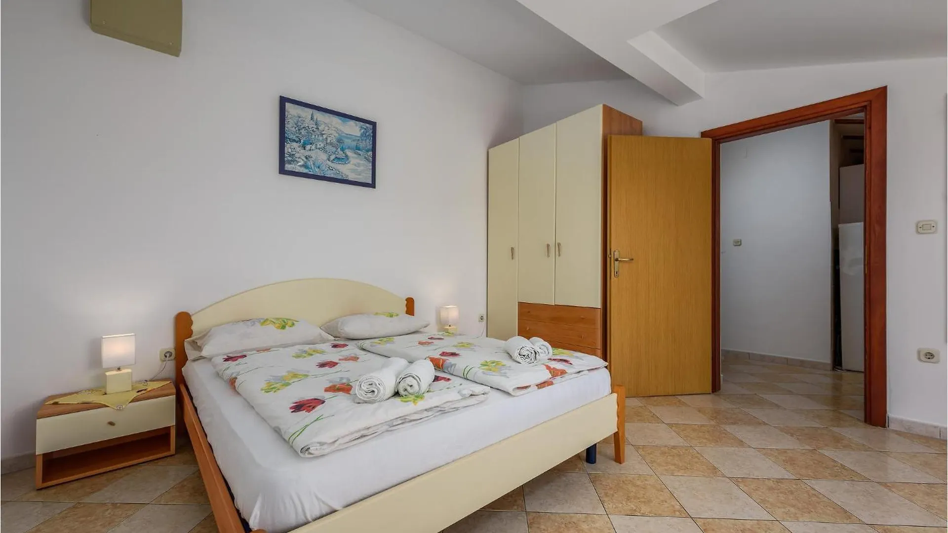 Beautiful Apartment In Porec With Kitchen
