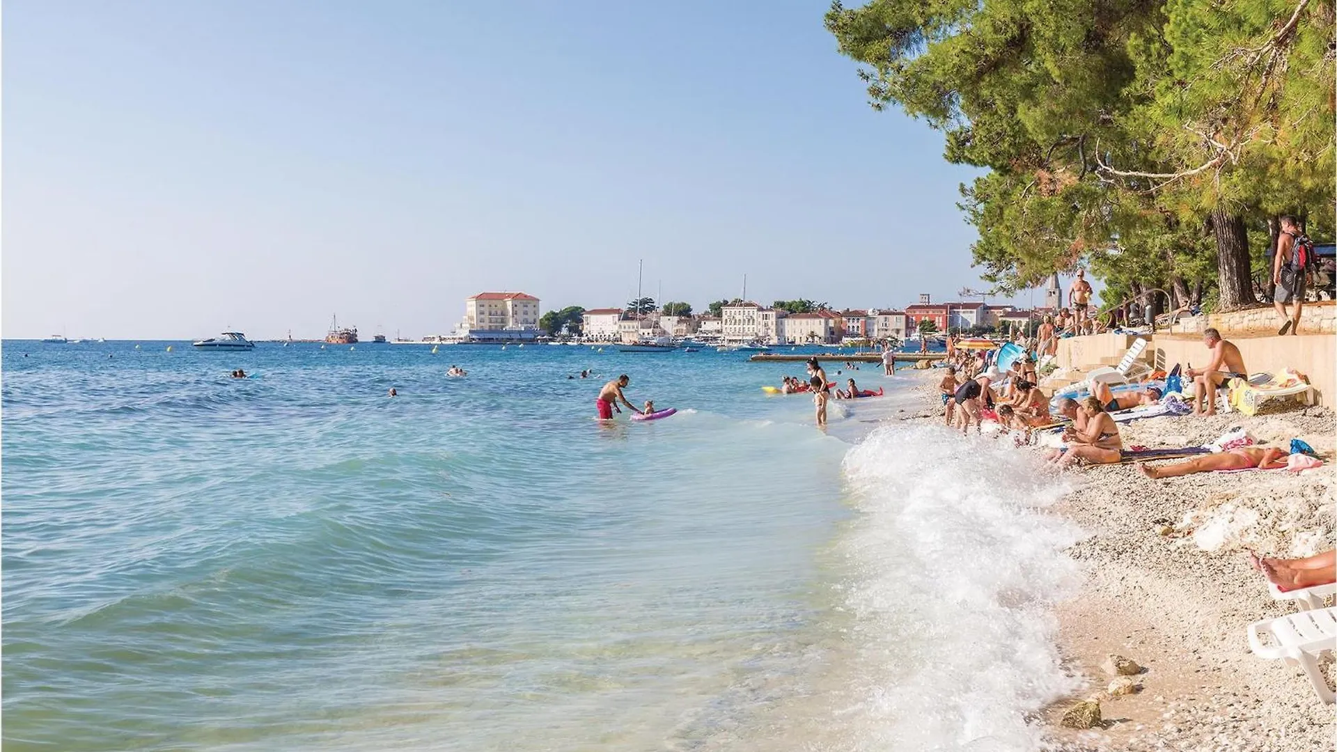 Beautiful Apartment In Porec With Kitchen